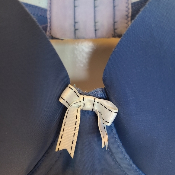 Freya Deco Underwired Moulded Plunge Bra (UK: 32G) - Picture 3 of 8